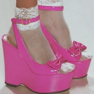 Meet your Posher, Dejah